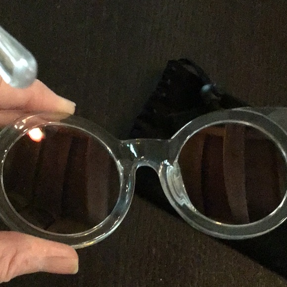 LAsT 1 ! SALE NEW! QUAY RARE Sunday Girl Sunnies - Picture 7 of 8